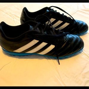 Men’s Adidas Cleats 10.5